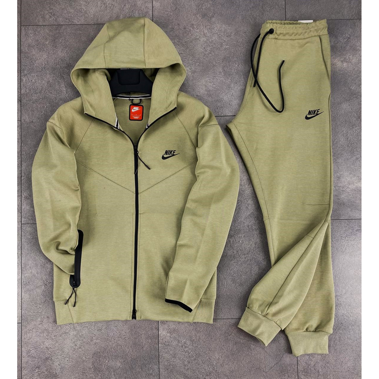  Мъжки спортен екип Nike Tracksuit Tech Fleece Green Beige