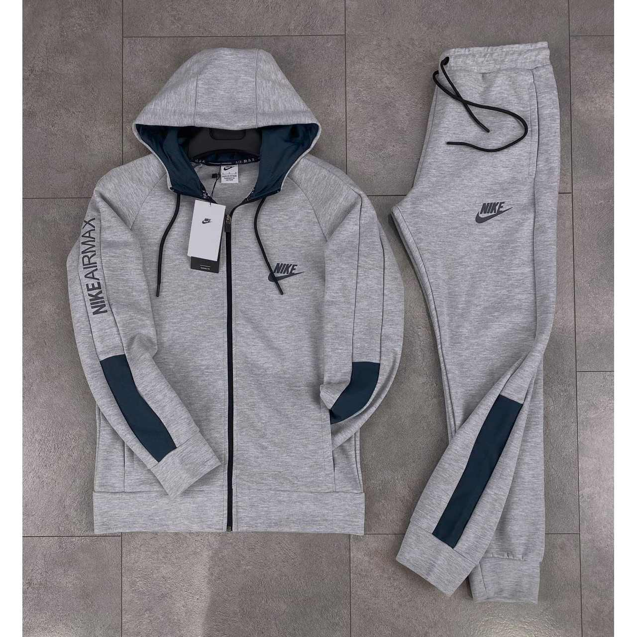 Мъжки спортен екип Nike Tracksuit AIRMAX Light Grey